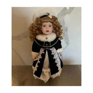 Brass Key Victorian Rose Collection Genuine Porcelain Doll Special Edition 1997